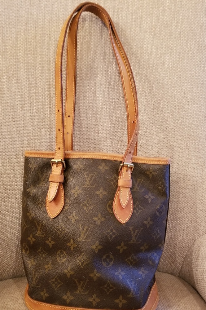 Authentic Louis vuitton  PM Bucket Bag